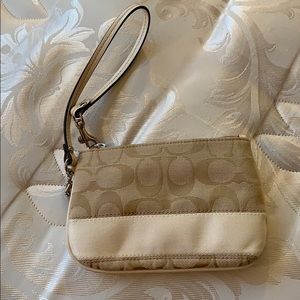 Coach wristlet-NWOT